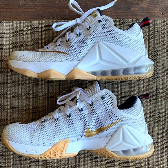 NIKE LEBRON XII Mens 8.5 Sneaker 724557-174 - Picture 3 of 10